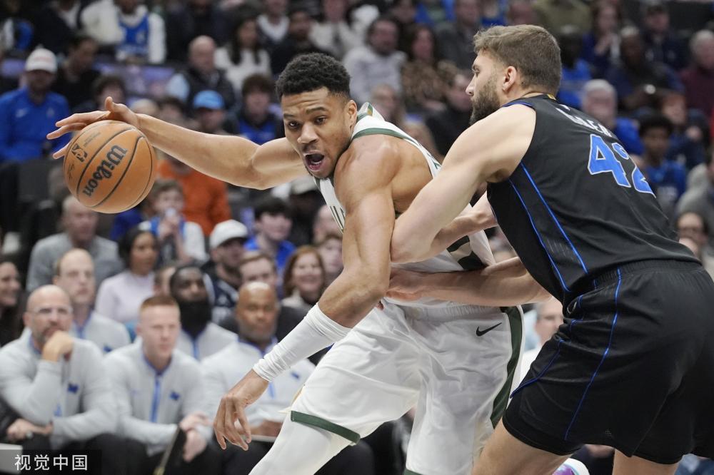 他在广阔的 他在广阔的