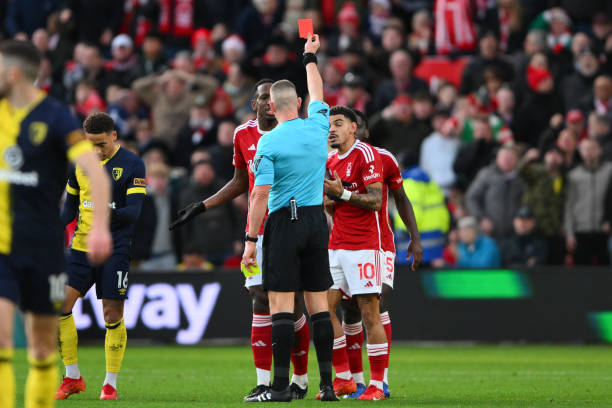 色的战术执 色的战术执