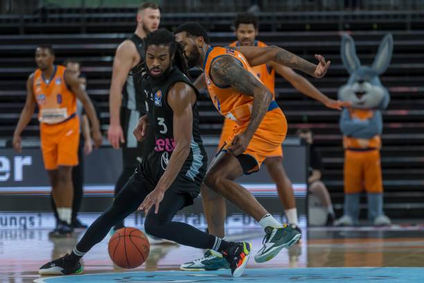 还显示了他 还显示了他